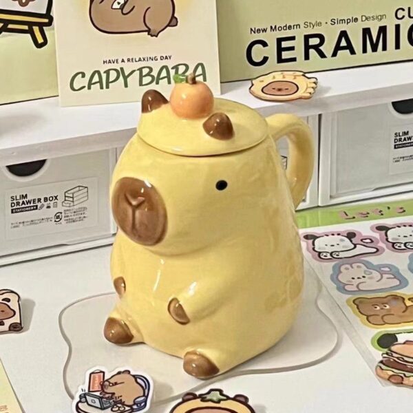 Ly sứ capybara đáng yêu